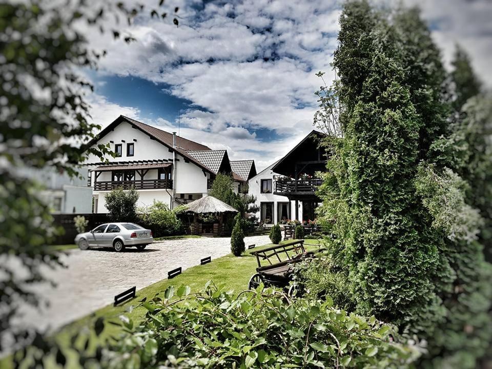 Pension Casa Drumetului Piatra Neamt Exterior photo