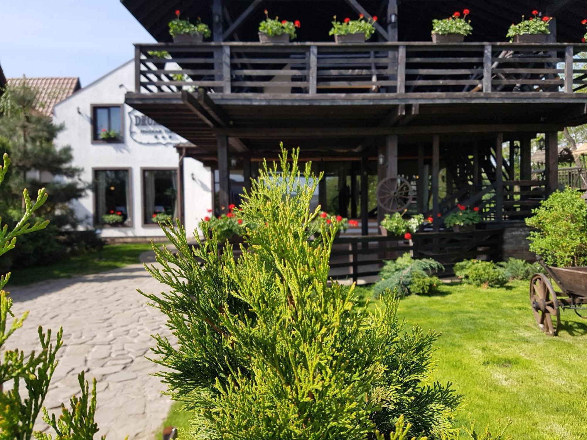Pension Casa Drumetului Piatra Neamt Exterior photo