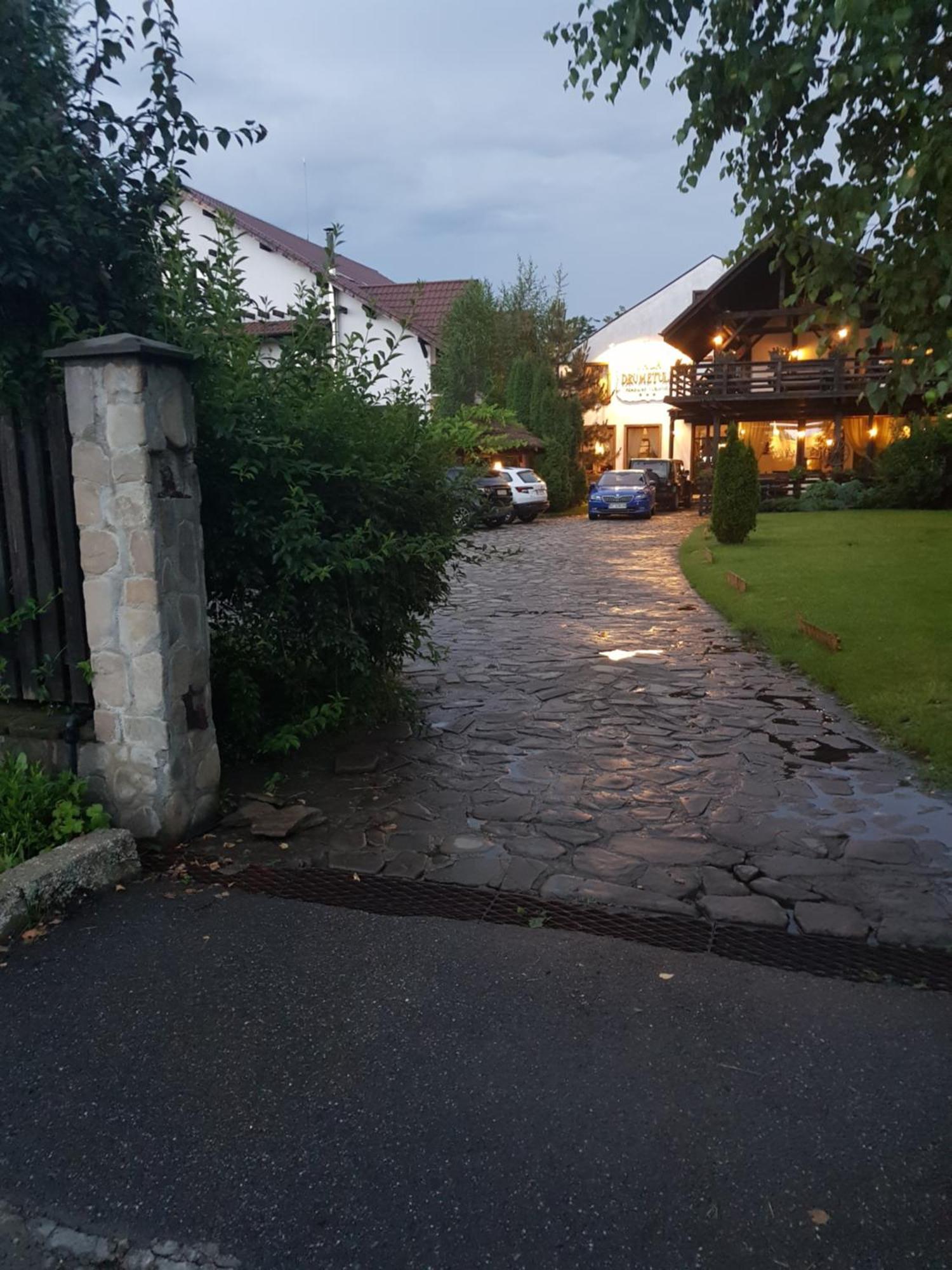 Pension Casa Drumetului Piatra Neamt Exterior photo