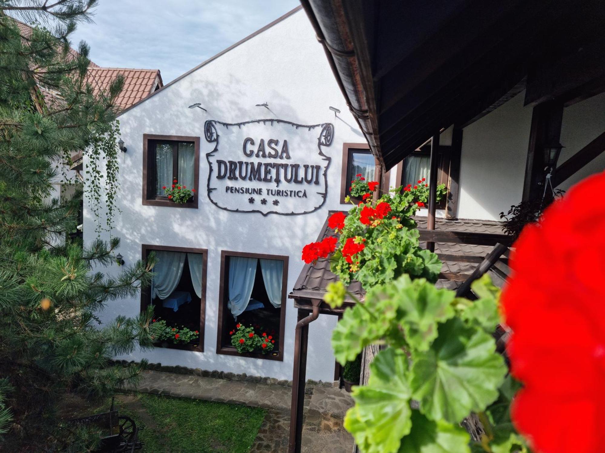 Pension Casa Drumetului Piatra Neamt Exterior photo